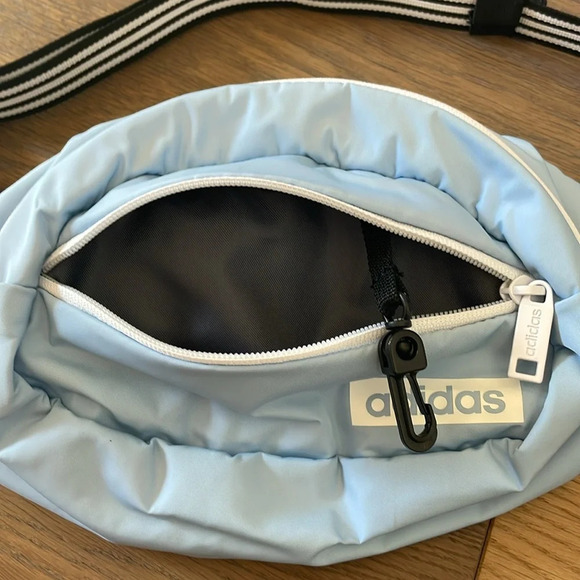 adidas Core Waist Pack Blue/Black/White NWOT - Picture 3 of 7